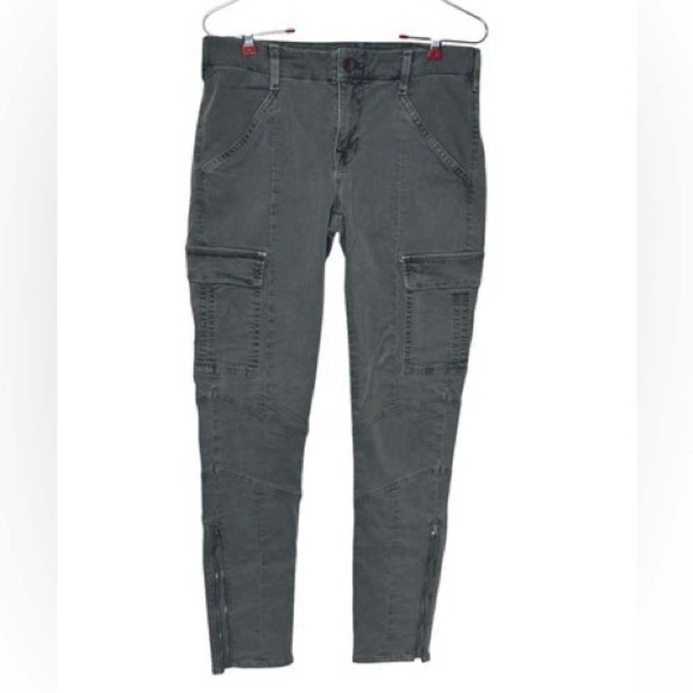 J BRAND Houlihan Skinny Cargo Jean in Distressed Caledon Gray - Size 31